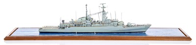 Lot 316 - A DETAILED 1:192 SCALE STATIC DISPLAY WATERLINE MODEL OF H.M.S. ACTIVE, 1972, AS FITTED FOR SERVICE IN THE FALKLANDS 1982