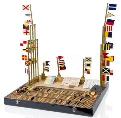 Lot 310 - A ROYAL NAVY SIGNAL TRAINING SET OR ‘TUFNELL BOX’, CIRCA 1950