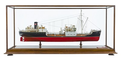 Lot 149 - A BUILDER’S BOARDROOM MODEL FOR THE TANKER M.V. ARDUITY, BUILT BY GRANGEMOUTH DY FOR F.T. EVERARD & SONS LTD, 1946