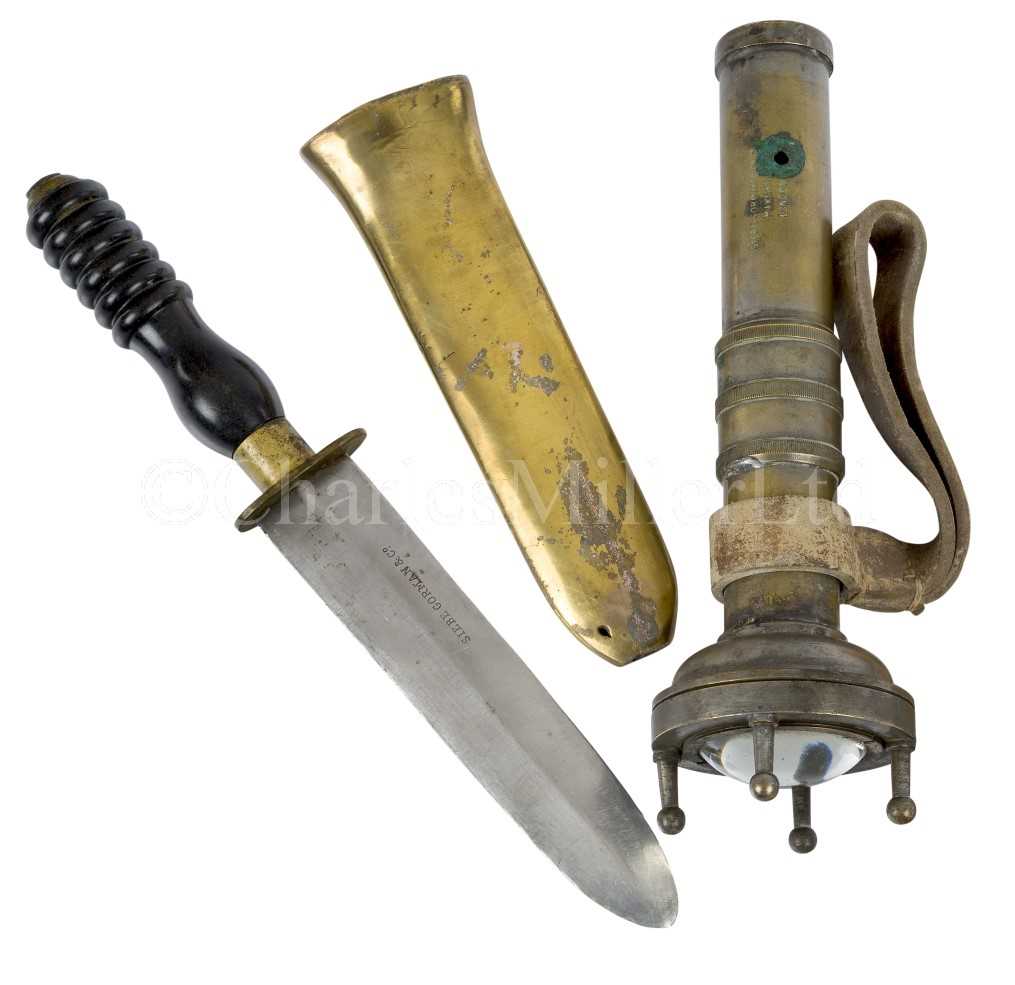 Lot 97 - A DIVER'S KNIFE BY SIEBE GORMAN & CO.