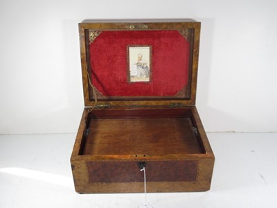 Lot 68 - A TRINITY HOUSE BOX DEPICTING BRUNEL'S S.S. GREAT BRITAIN, CIRCA 1860