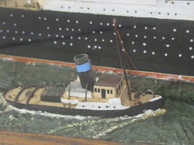 Lot 90 - AN ATTRACTIVE 1IN:40FT SCALE WATERLINE MODEL FOR THE R.M.S. QUEEN MARY, CIRCA 1938