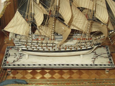 Lot 136 - A FINE AND HIGHLY ORIGINAL FULLY RIGGED FRENCH NAPOLEONIC PRISONER OF WAR MINIATURE SHIP MODEL FOR A FIRST-RATE SHIP OF THE LINE