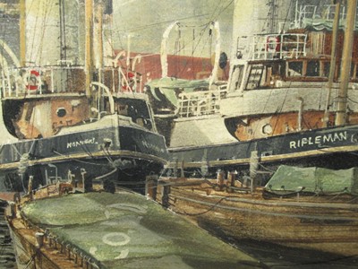 Lot 108 - δ ROBERT G. LLOYD (BRITISH, B. 1969) - THE BLUE FUNNEL LINE PASSENGER-CARGO SHIP S.S. 'IXION' DISCHARGING WOOL FROM AUSTRALIA AT HULL DOCKS, CIRCA 1955