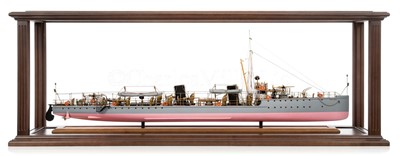 Lot 215 - A FINE 1:48 SCALE BUILDER’S STYLE MODEL OF THE RIVER CLASS TORPEDO BOAT DESTROYER BOYNE [1904]