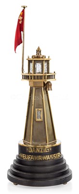 Lot 99 - A LIGHTHOUSE LAMP, CIRCA 1920