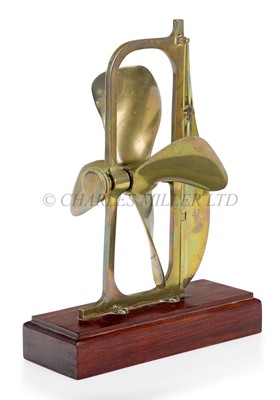 Lot 52 - A BRASS PROPELLOR AND RUDDER MODEL, 20TH CENTURY