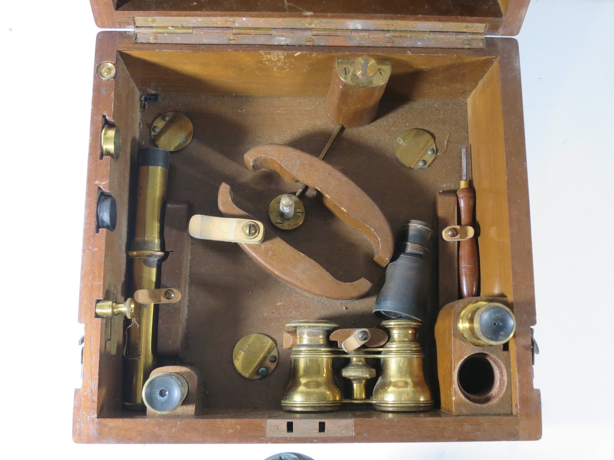 Lot 241 - A 7IN. RADIUS VERNIER SEXTANT BY HEATH AND