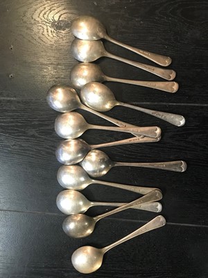 Lot 60 - A LARGE QUANTITY OF PRE-WAR SHIPPING LINE PLATED FLATWARE