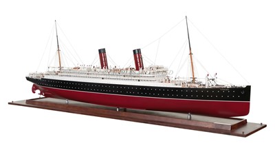 Lot 84 - A FINE 1:48 SCALE BUILDERS STYLE MODEL OF R.M.S. CARMANIA ORIGINALLY BUILT BY JOHN BROWN & CO. FOR CUNARD, 1905.