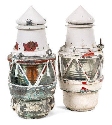 Lot 112 - A PAIR OF TRINITY HOUSE-PATTERN BUOY LAMPS, CIRCA 1960