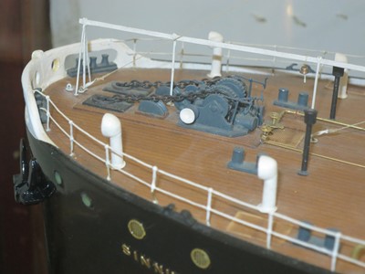 Lot 64 - A BUILDER'S-STYLE MODEL BY NORMAN HILL FOR THE S.S. 'SINNINGTON COURT', ORIGINALLY BUILT BY ARMSTRONG, WHITWORTH & CO. FOR THE UNITED BRITISH SS. CO., 1928