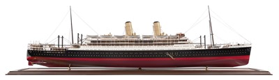 Lot 92 - A FINE BUILDER'S-STYLE MODEL FOR THE R.M.S. 'ORONTES', ORIGINALLY BUILT BY VICKERS-ARMSTRONG FOR THE ORIENT LINE IN 1929