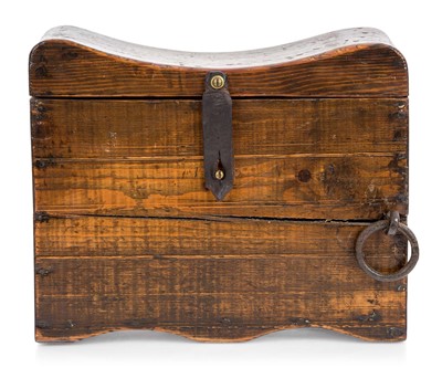 Lot 2 - A 19TH CENTURY SAILOR'S CAULKING BOX SEAT