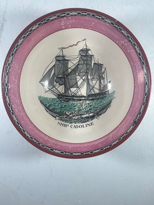 Lot 43 - A 20TH CENTURY SUNDERLAND-STYLE LUSTREWARE BOWL