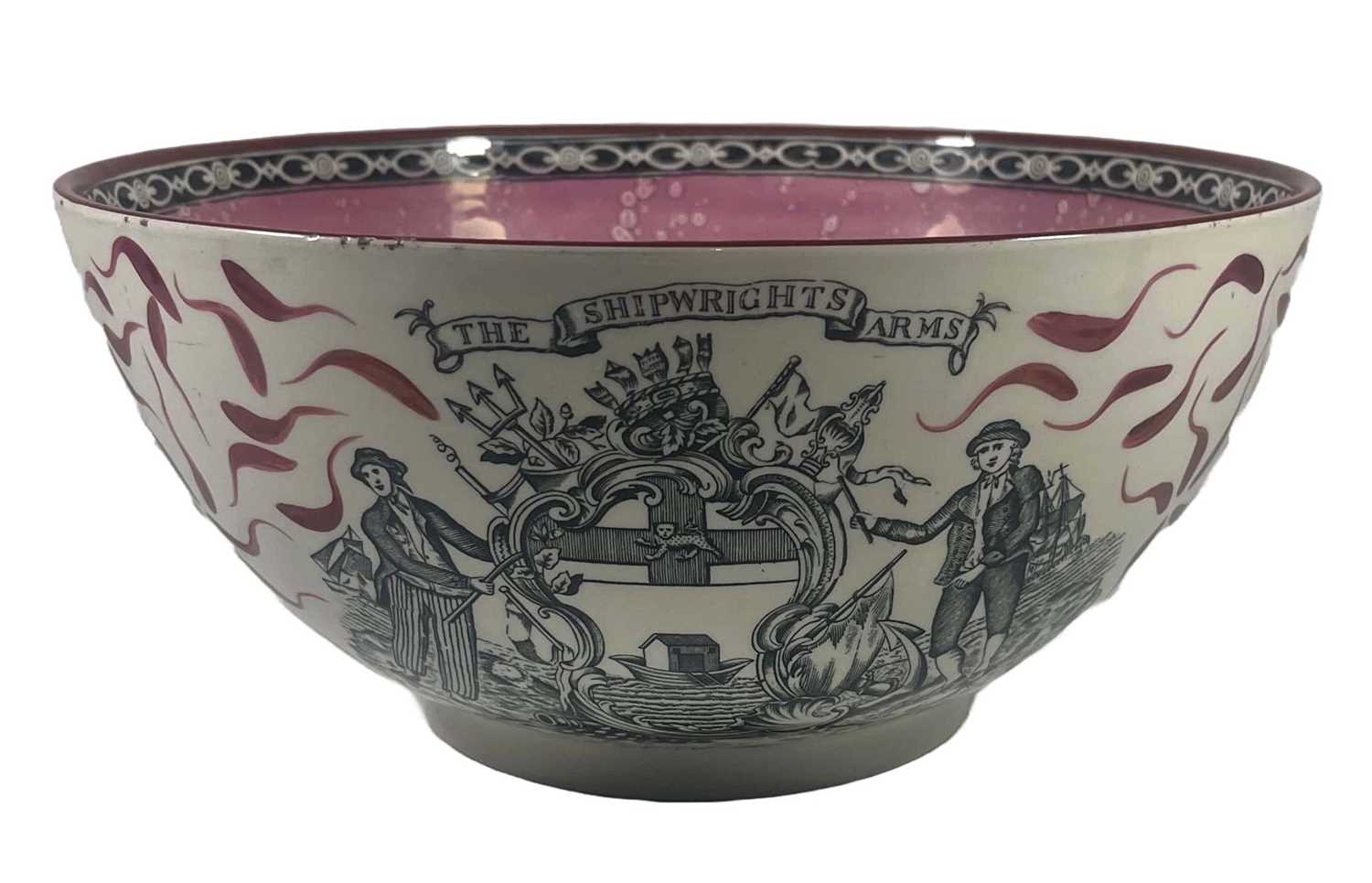 Lot 43 - A 20TH CENTURY SUNDERLAND-STYLE LUSTREWARE BOWL