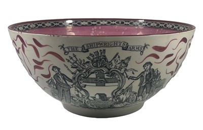 Lot 7 - A 20TH CENTURY SUNDERLAND-STYLE LUSTREWARE BOWL