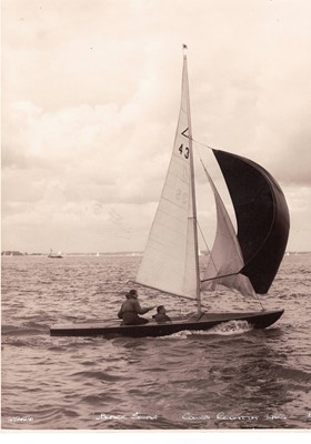 Lot 32 - A SET OF PHOTOGRAPHS FROM THE COWES REGATTA, 1962