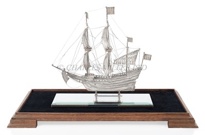 Lot 176 - A MODERN WHITE METAL MODEL OF THE DUTCH WARSHIP 'DUYFKEM' (LITTLE DOVE), OF CIRCA 1600