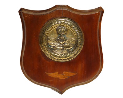 Lot 56 - A ROYAL NAVAL AIR SERVICE TRAINING ESTABLISHMENT CRANWELL SLEAFORD BADGE, CIRCA 1920