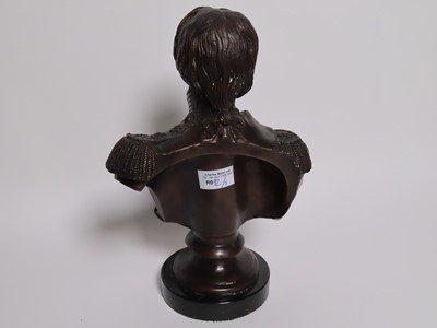 Lot 24 - A 20TH CENTURY BRONZE BUST TO COMMEMORATE LORD NELSON