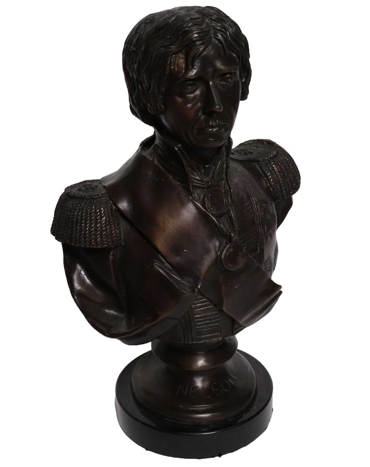 Lot 24 - A 20TH CENTURY BRONZE BUST TO COMMEMORATE LORD NELSON