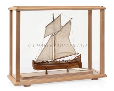 Lot 211 - A 1:48 SCALE SAILING AND PULLING LONGBOAT OF THE ROYAL NAVY, CIRCA 1800