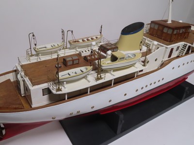 Lot 123 - A LIVE STEAM MODEL STEAM YACHT, CIRCA 1950