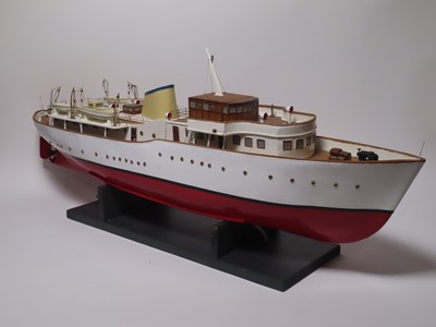 Lot 123 - A LIVE STEAM MODEL STEAM YACHT, CIRCA 1950