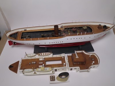 Lot 123 - A LIVE STEAM MODEL STEAM YACHT, CIRCA 1950