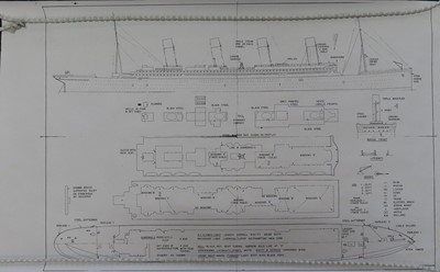 Lot 68 - A 1:680 SCALE WATERLINE MODEL OF THE CUNARD LINER R.M.S. 'QUEEN MARY'