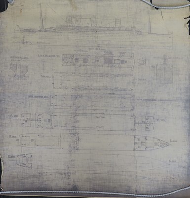 Lot 68 - A 1:680 SCALE WATERLINE MODEL OF THE CUNARD LINER R.M.S. 'QUEEN MARY'