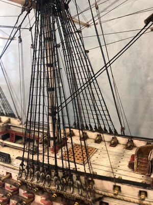 Lot 160 - A EARLY 19TH CENTURY FRENCH NAPOLEONIC PRISONER-OF-WAR BONE SHIP MODEL