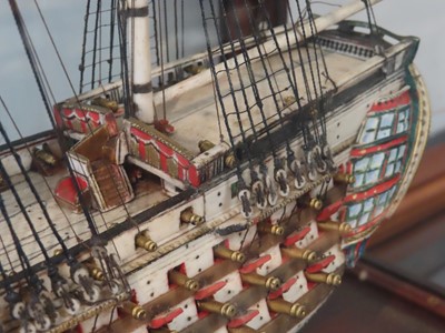 Lot 160 - A EARLY 19TH CENTURY FRENCH NAPOLEONIC PRISONER-OF-WAR BONE SHIP MODEL