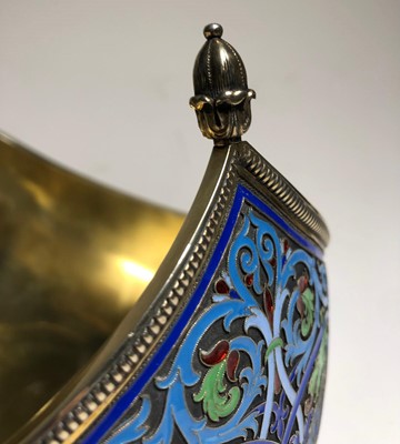 Lot 75 - A LARGE RUSSIAN SILVER-GILT AND CLOISONNÉ ENAMEL CEREMONIAL KOVSH BY GRACHEV BROTHERS, ST PETERSBURG, CIRCA 1892