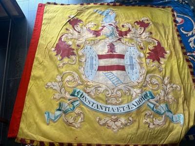 Lot 168 - A PAINTED SILK BARGE PENNANT WITH THE KIRBY COAT OF ARMS PRESENTED TO THE WORSHIPFUL COMPANY OF SHIPWRIGHTS, 19TH CENTURY