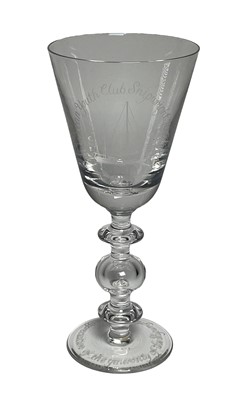 Lot 93 - A CUMBRIA GLASS GOBLET FOR THE WORSHIPFUL COMPANY OF SHIPWRIGHTS, CIRCA 1985