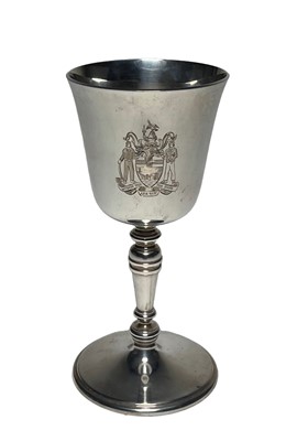 Lot 146 - A MODERN SILVER GOBLET FOR THE WORSHIPFUL COMPANY OF SHIPWRIGHTS