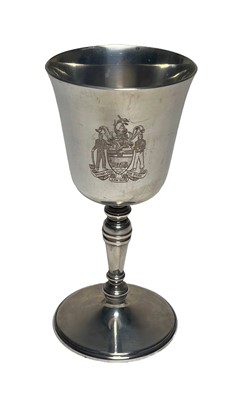 Lot 147 - A MODERN SILVER GOBLET FOR THE WORSHIPFUL COMPANY OF SHIPWRIGHTS