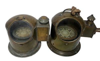 Lot 138 - AN EARLY 20TH CENTURY BRASS LIFEBOAT COMPASS