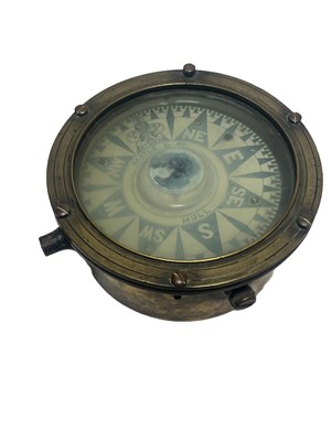 Lot 153 - AN EARLY 20TH CENTURY LIQUID FILLED COMPASS