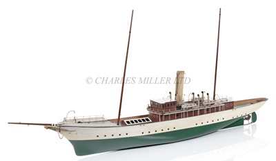 Lot 60 - A MODERN LIVE STEAM MODEL FOR FREDERICK W. VANDERBILT'S STEAM YACHT WARRIOR [1904]