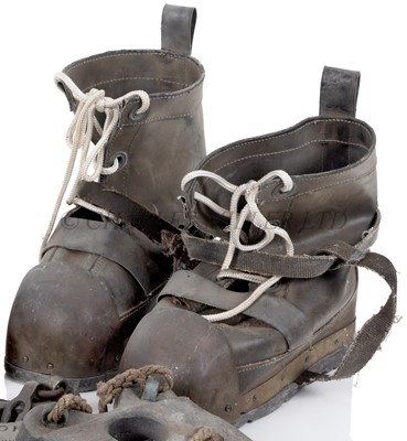 Lot 229 - A PAIR OF BRASS AND LEATHER DIVER'S BOOTS, 20TH CENTURY