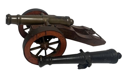 Lot 30 - A 20TH CENTURY DECORATIVE BRASS CANNON