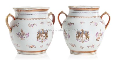 Lot 72 - A PAIR OF TWO-HANDLED CHINESE EXPORT VASES FOR THE HONOURABLE EAST INDIA COMPANY, CIRCA 1840