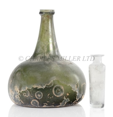 Lot 70 - AN ONION BOTTLE RECOVERED FROM THE DUTCH EAST INDIAMAN 'VLIEGEND HERT', WRECKED IN THE SCHELDT ESTUARY, 1735