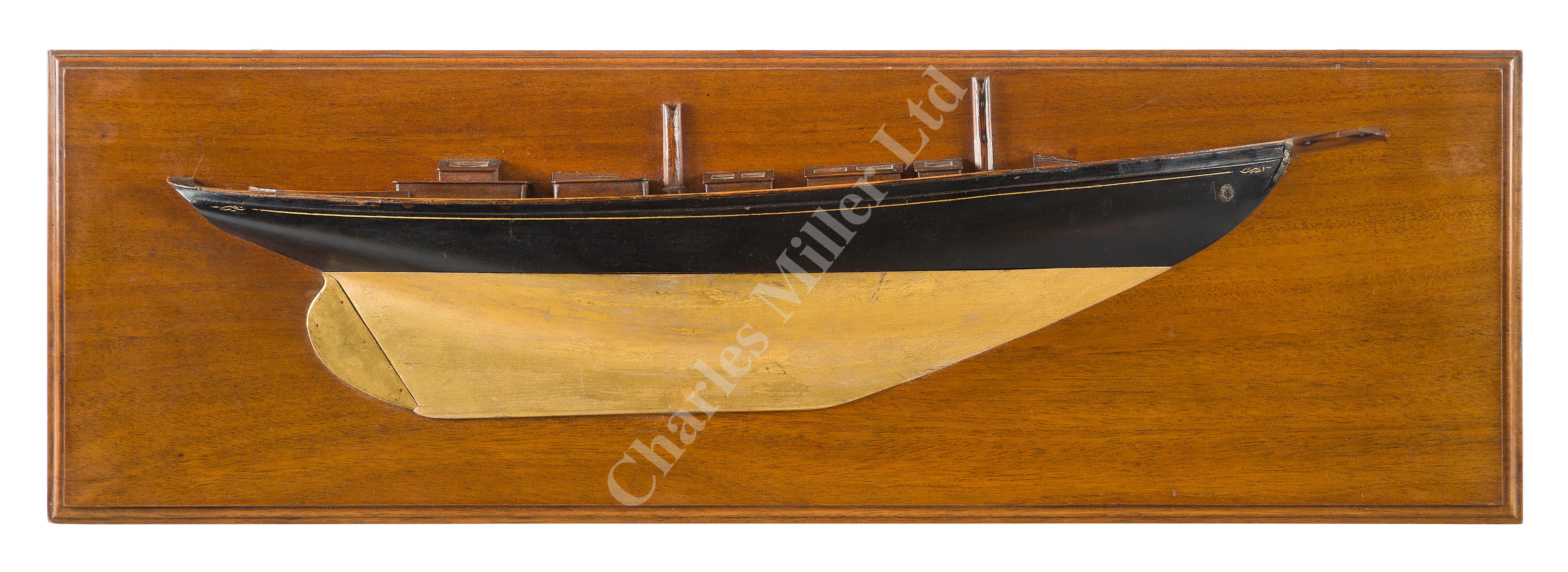 Lot 310 - A FINE BUILDER'S HALF BLOCK MODEL FOR AN