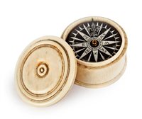 Lot 247 - A FINE EARLY 19TH-CENTURY IVORY POCKET COMPASS...