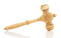 Lot 147 - Ø A FINE IVORY LAUNCHING MALLET FOR THE ORIENT...