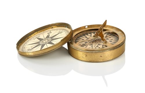 Lot 253 - A POCKET COMPASS SUNDIAL, ENGLISH, CIRCA...